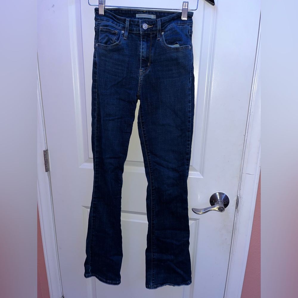 Size 1 Bootcut Levi jeans